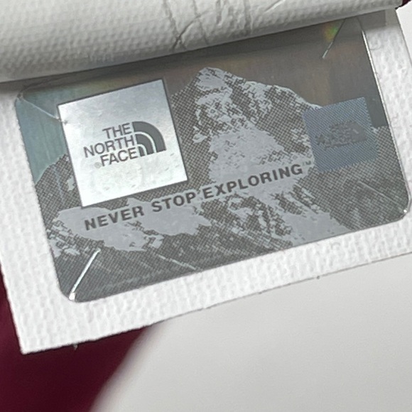 The North Face‎ Women’s Flash Dry Long Sleeve Textured Crew Neck Track Shirt - Picture 3 of 10